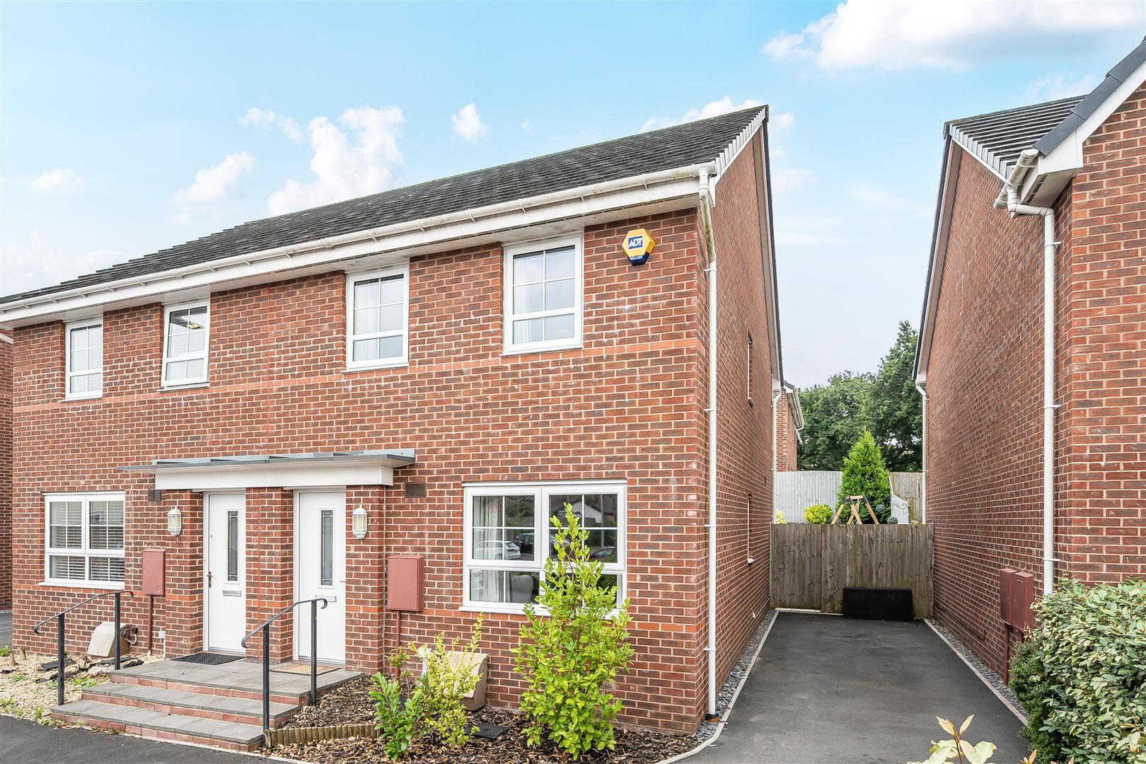 Heol Pentre Bach, Gorseinon, Swansea, SA4 4AU